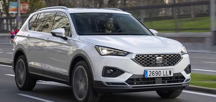 سيارة سيات تاراكو seat tarraco لونها أبيض مميزة وتلفت الأنظار